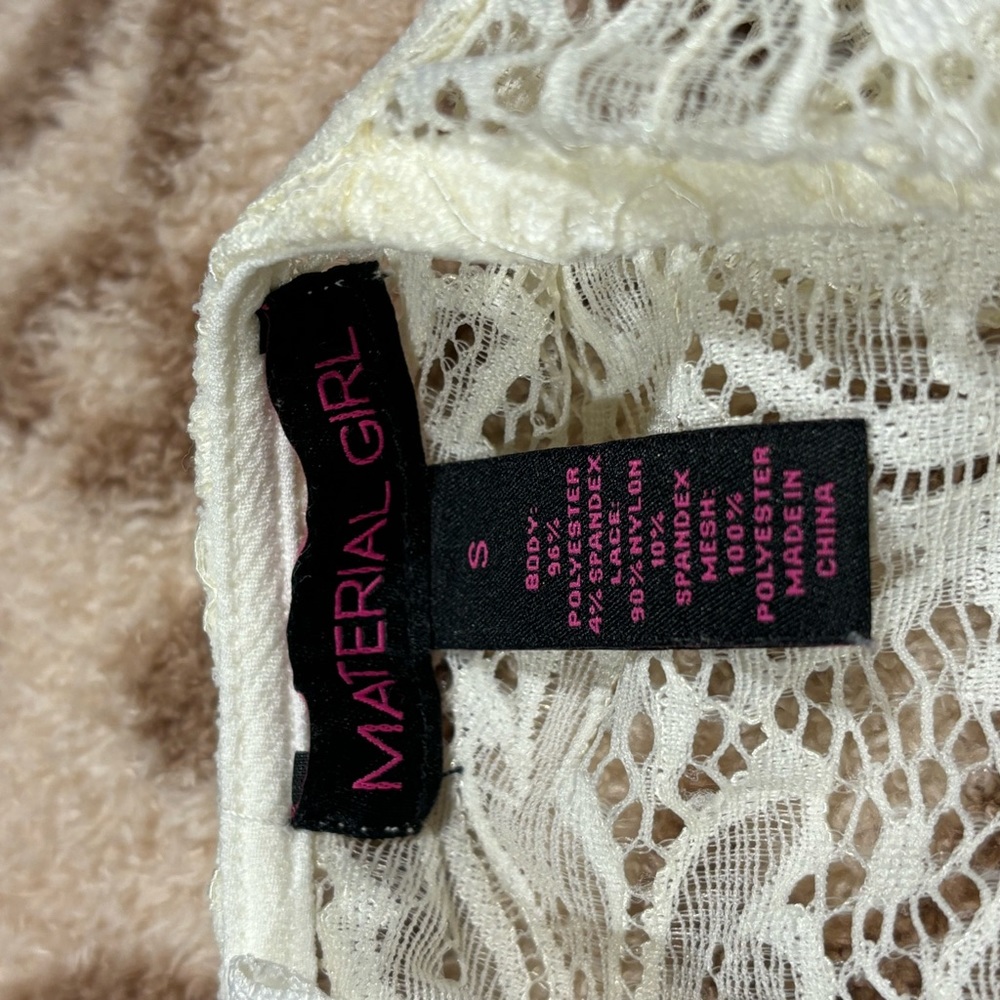 White romper with lace, size small - Picture 3 of 3